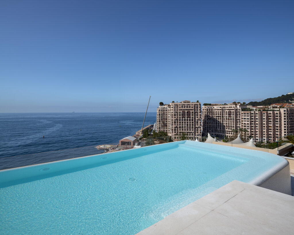 Piscina Monte Marina